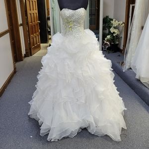 KARISHMA WHITE BALLGOWN DRESS